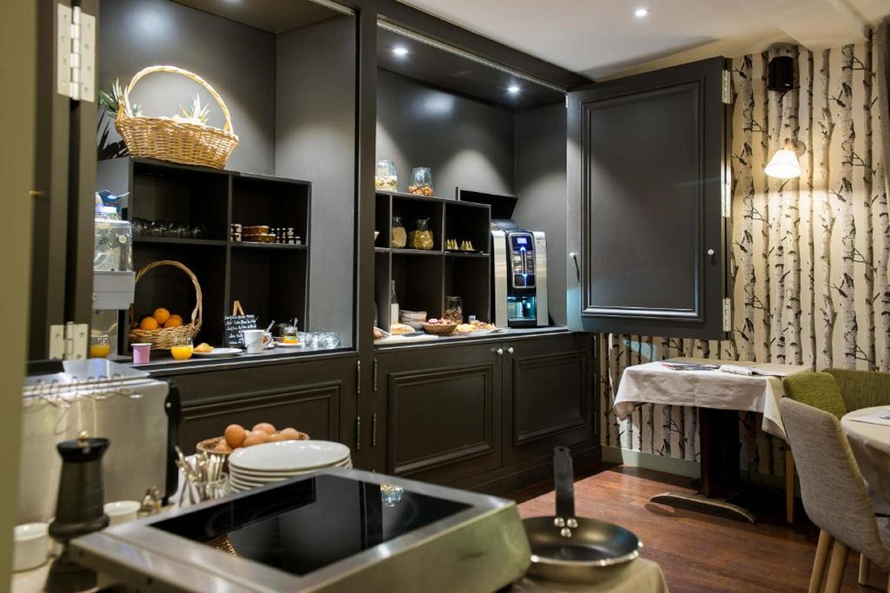 Logis Hotel Tante Yvonne & Son Restaurant Semi-Gastronomique - Lyon Nord Quincieux Ngoại thất bức ảnh