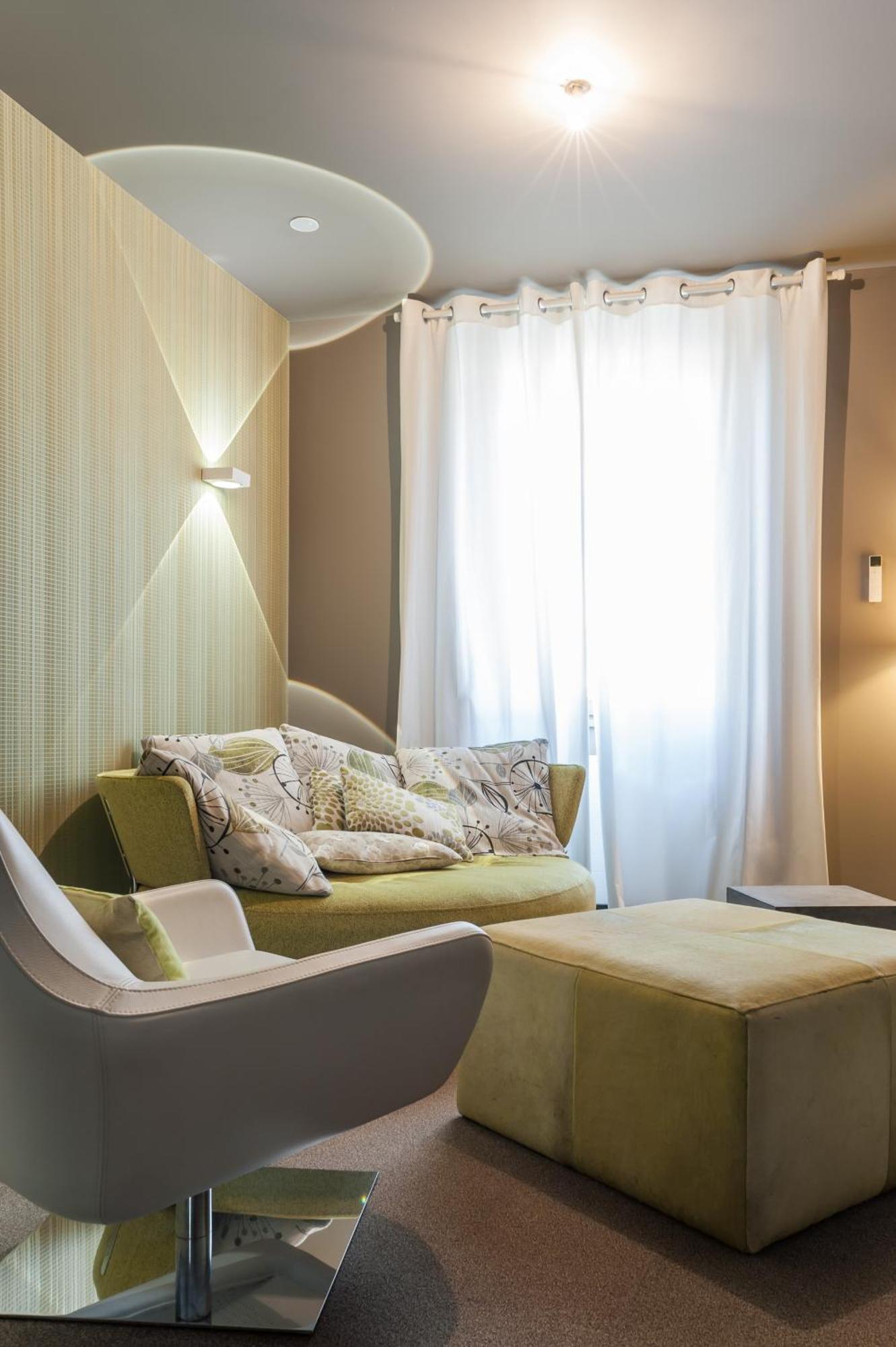 Logis Hotel Tante Yvonne & Son Restaurant Semi-Gastronomique - Lyon Nord Quincieux Ngoại thất bức ảnh